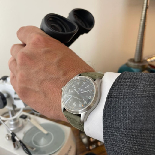 Hamilton Khaki Field Titanium Auto - Khaki Field 2