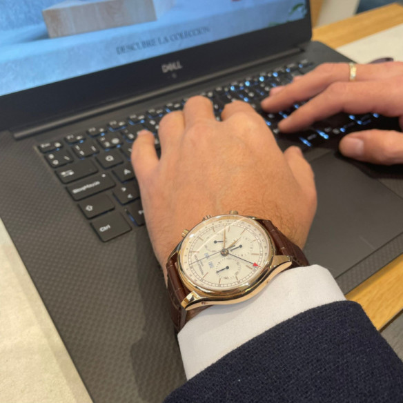 Frederique Constant Classics Quartz Chronograph Triple Calendar - Klassiker