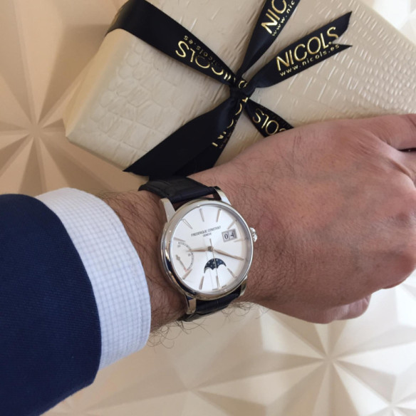 Frederique Constant Classic Power Reserve Big Date Manufacture - Classics