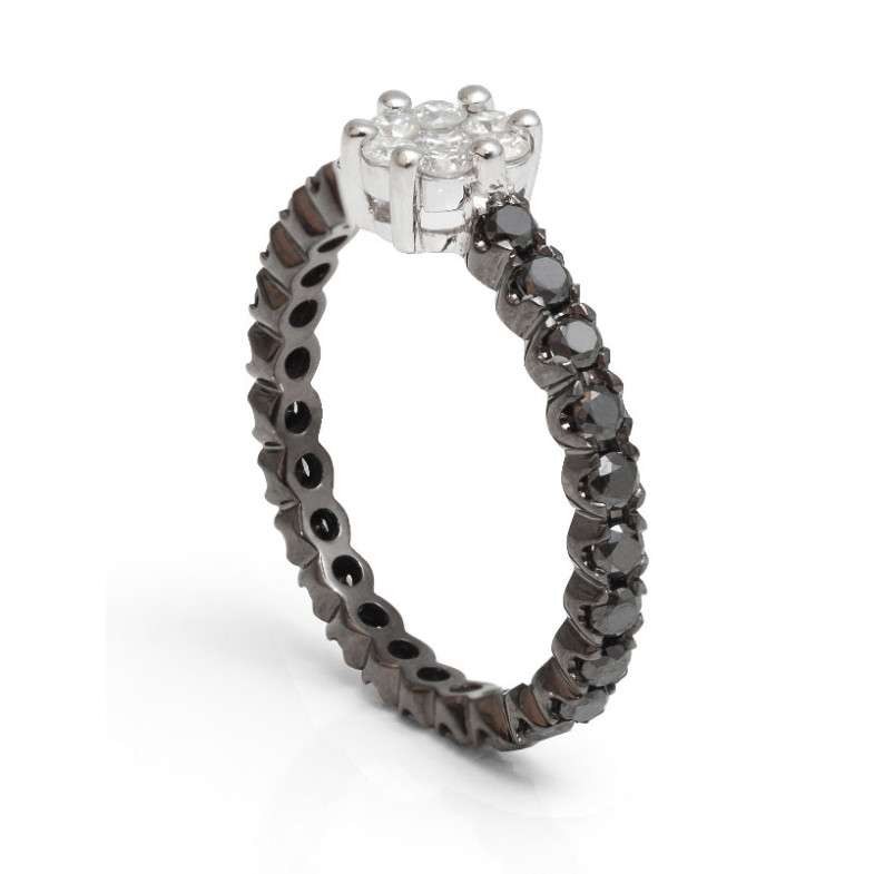 Anillo Diamantes Negros Blancos Black Power - Génial