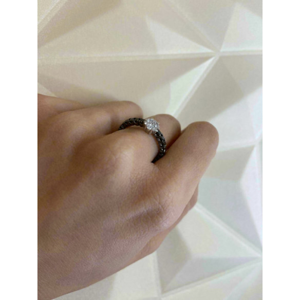 Anillo Diamantes Negros Blancos Black Power - Génial