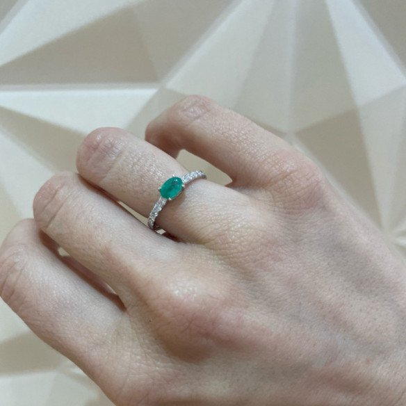 Anillo Esmeralda y Diamantes Lolita 0.45 - Grüne Verlobungsringe
