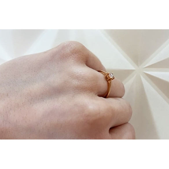 Gold Diamond Ring Rosette DETAIL - Diamond Rings