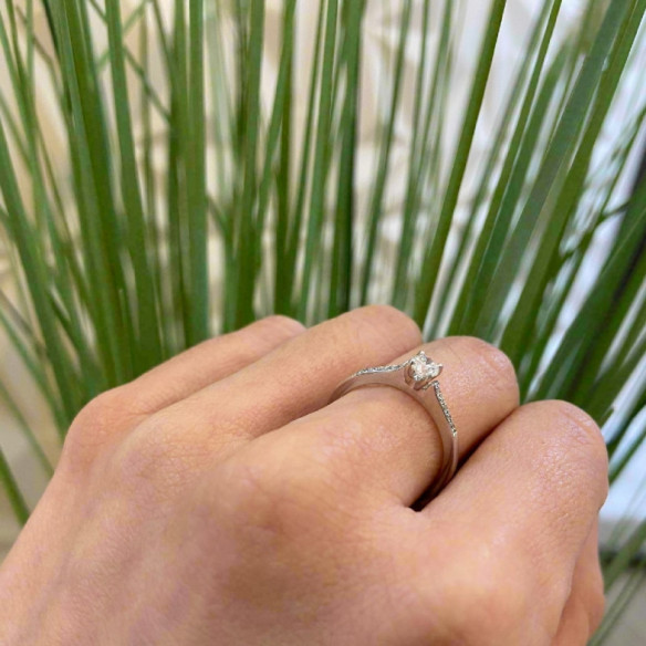 Anillo Compromiso Venus 0.37 - Talla Brillante