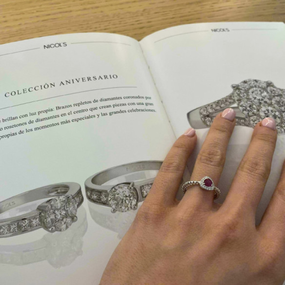 Rubi ring TRIANGLE - Ruby Rings