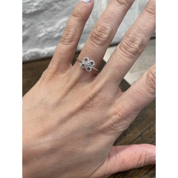 Anillo Diamantes Flor Redonda Little Details - Bagues de diamant