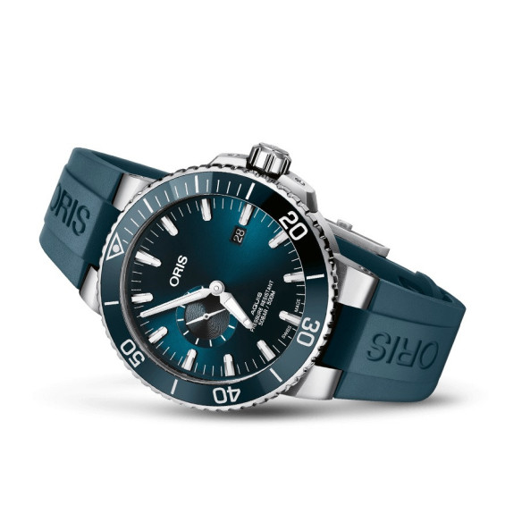 Oris Aquis Small Second Date - Oris Acervo