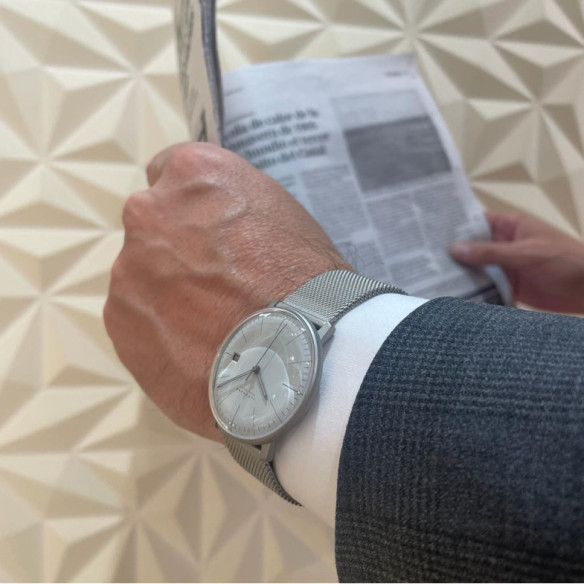 Junghans Max Bill Mega Solar - Junghans Facture max