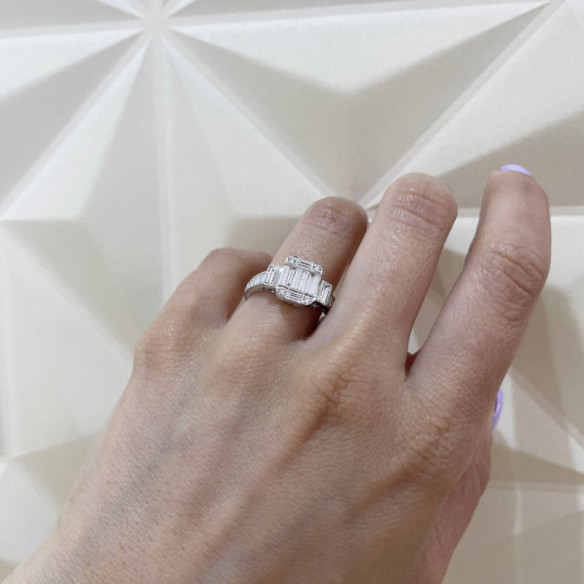 Diamond Ring ANNIVERSARY WEDDING BAND - Carving baguette
