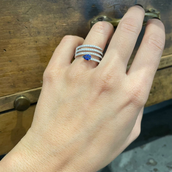 Sapphire and Diamond Ring Delicia - anniversary