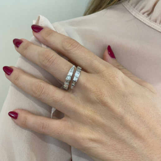 Royal Snake White Gold Diamond Ring - Carving baguette 2