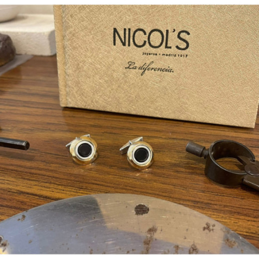 ONIX Silver and Gold Cufflinks - Cufflinks to Engrave