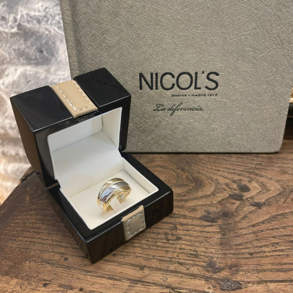 Anillo Oro Elegancia Tres Bandas Planas - Anillos de Oro Sin Piedras