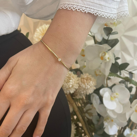 Brazalete Tubo Redondo Oro Rosa Eloise 1 Diamante - Brazaletes de Oro
