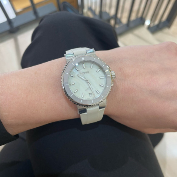 Oris Aquis Date 36.5mm - Oris