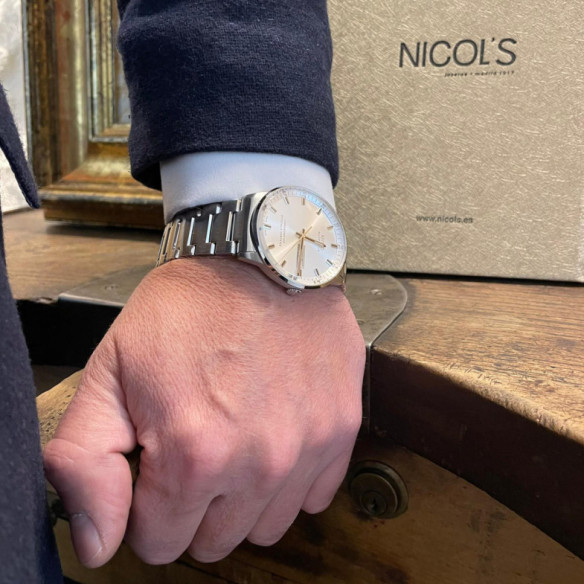 Mido Commander Chronometer - Commander