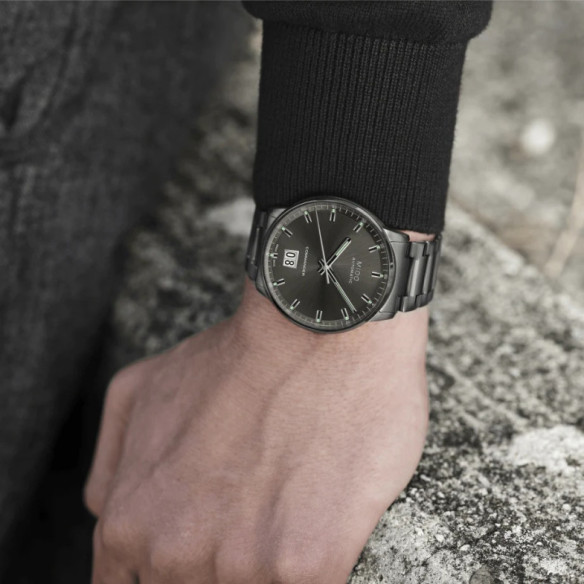 Mido Commander Big Date - Commander