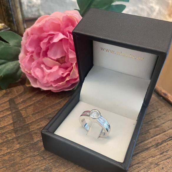 Anillo Diamantes Emily 0.85 Oro Blanco - Anillos Compromiso Aniversario
