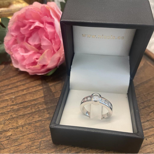 Anillo Diamantes Emily 0.75 Oro Blanco - Anillos Compromiso Aniversario