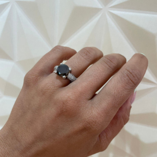 Madonna Black Power Black Diamond Ring 4.50Ct - Platinum Rings 2