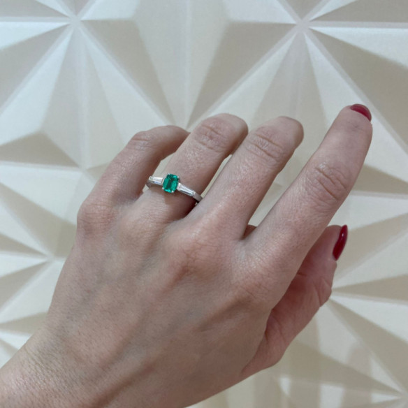 Anillo Esmeralda Electra 0.60 - Smeraldo