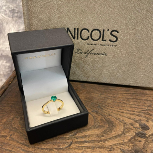 Anillo Solitario Esmeralda Isabella 0.50Ct Oro Amarillo - Bagues d'émeraude 2