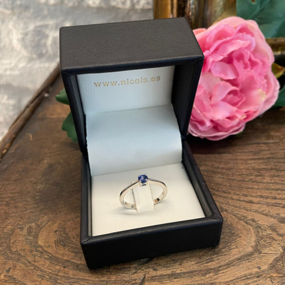 Anillo Solitario Zafiro Isabella 0.20Ct - Anillos de Zafiro