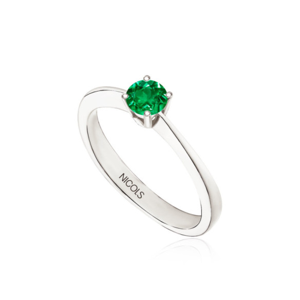 Anillo Solitario Esmeralda Isabella 0.50Ct - Anillos de Esmeralda