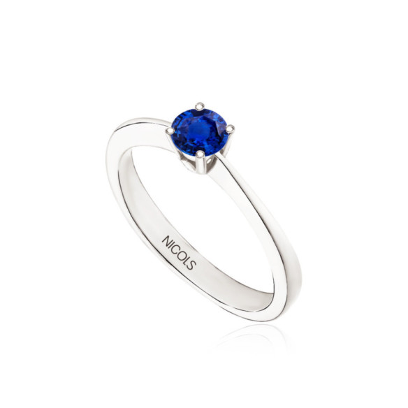 Anillo Solitario Zafiro Isabella 0.50Ct - LES ANNEAUX