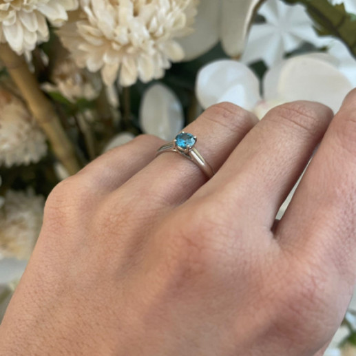Anillo Solitario Megan Zircón Azul 0.70ct Oro Blanco (18K) - Bagues Autres pierres précieuses 2