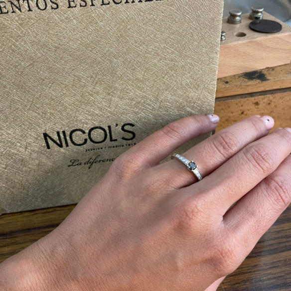 Anillo Diamante Negro Amelie Noir 0.36 Ct - aniversario