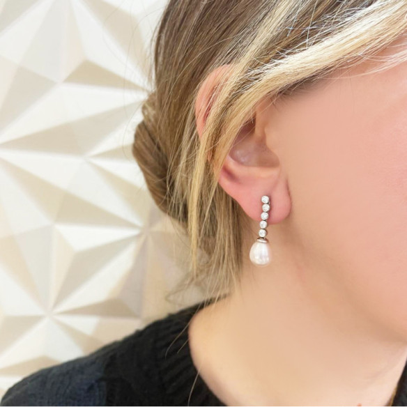 Pendientes de Compromiso Perla y Diamantes Serenidad Chatones 0.53 Oro Blanco - Pendientes de Perlas