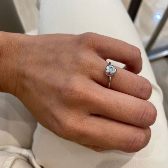 Solitaire Ring 0.08ct Heart - Heart Cut