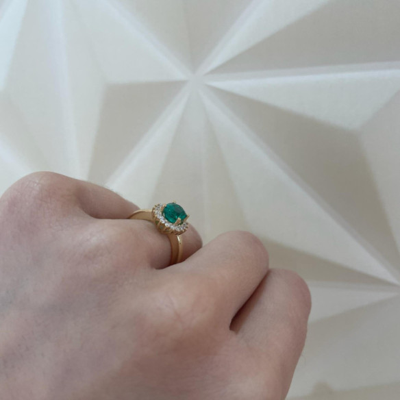 Dalia Emerald Ring 1.30 Yellow Gold - Anniversary Rings