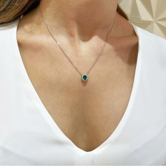 Collar Esmeralda 1.00 Y Diamantes Dalia - Colares de pedra verde