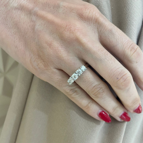 Anillo Diamantes Eloise 1.50 Oro Blanco - Génial