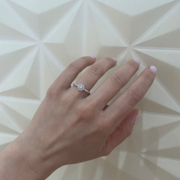 Anillo Solitario Diamante Clavel 0.15 - Brillante
