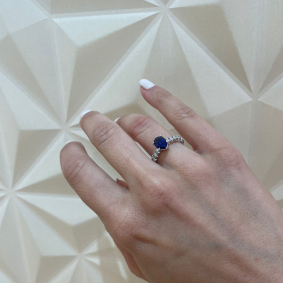 Lola Oval Sapphire Ring 1.20 Carat - Blue Engagement Rings