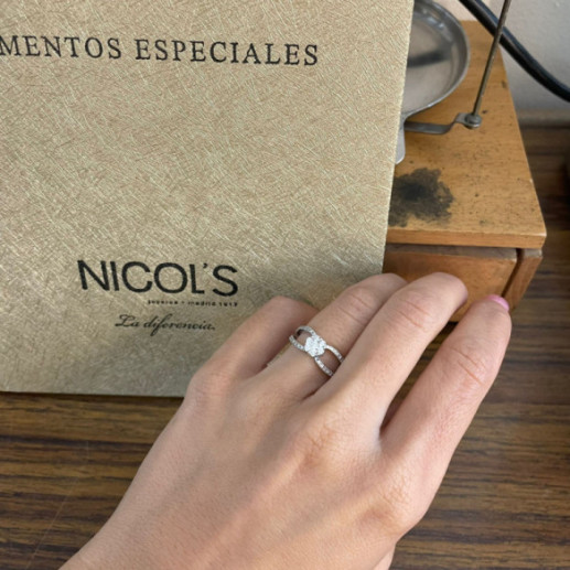 Anillo Diamantes Camelia Onda - rosetón 2