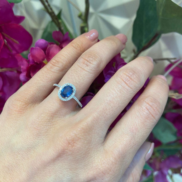 Anillo Zafiro Orla Dalia 0.90 - Anillos de Zafiro