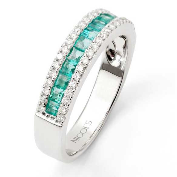 Emerald Princess Ring et Amelia Diamonds 0.30 - LES ANNEAUX