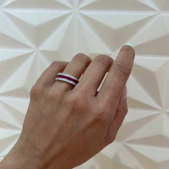 Anillo Rubíes y Diamantes Baguette Amelia 0.30 - Alianzas de Compromiso