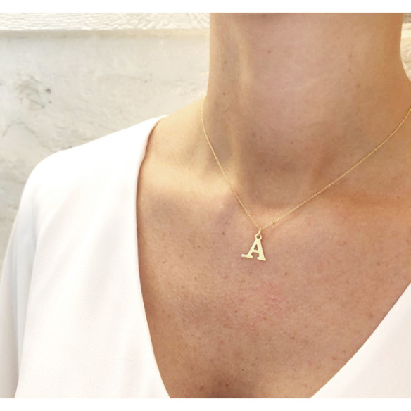 Collar Inicial A Dot Diamond - Letras Iniciales