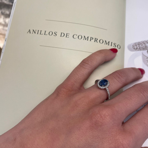 Anillo Zafiro Orla Dalia 0.98 - ANILLOS