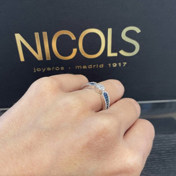 Sapphires Diamond Ring FEMALE LOVE - Sapphire rings