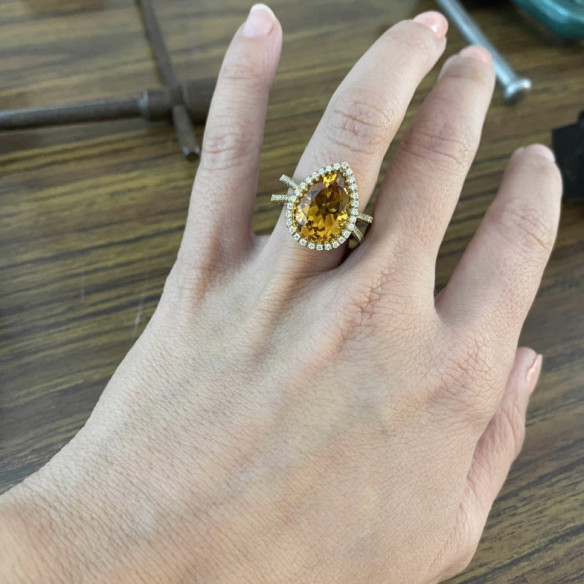 Anello con diamante citrino Aires Del Este - disegni vintage