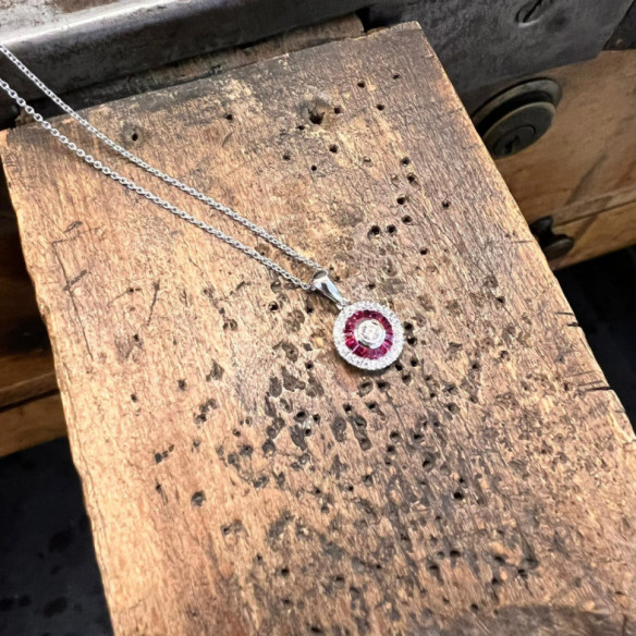 Colgante Ojo De Perdiz Rubi - Colgantes de Piedras Roja