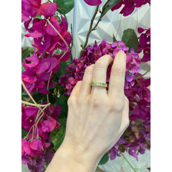 Anello con peridoto verde fluoro - disegni attuali
