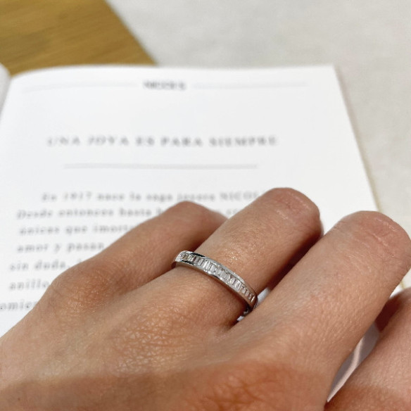 Ring Alliance Abelia 0.30 Oro Bianco - Alleanze di baguette