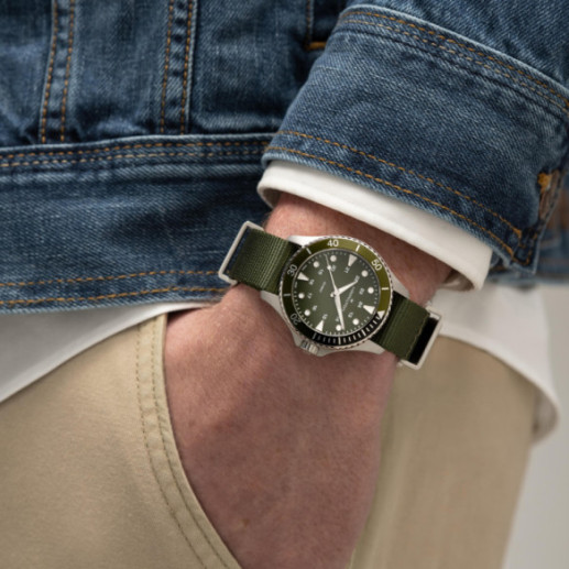 Hamilton Khaki Scuba Quartz - Khaki Navy 2